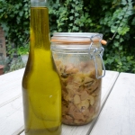 2 in 1 – Roasted Garlic Puree and Garlic Oil
